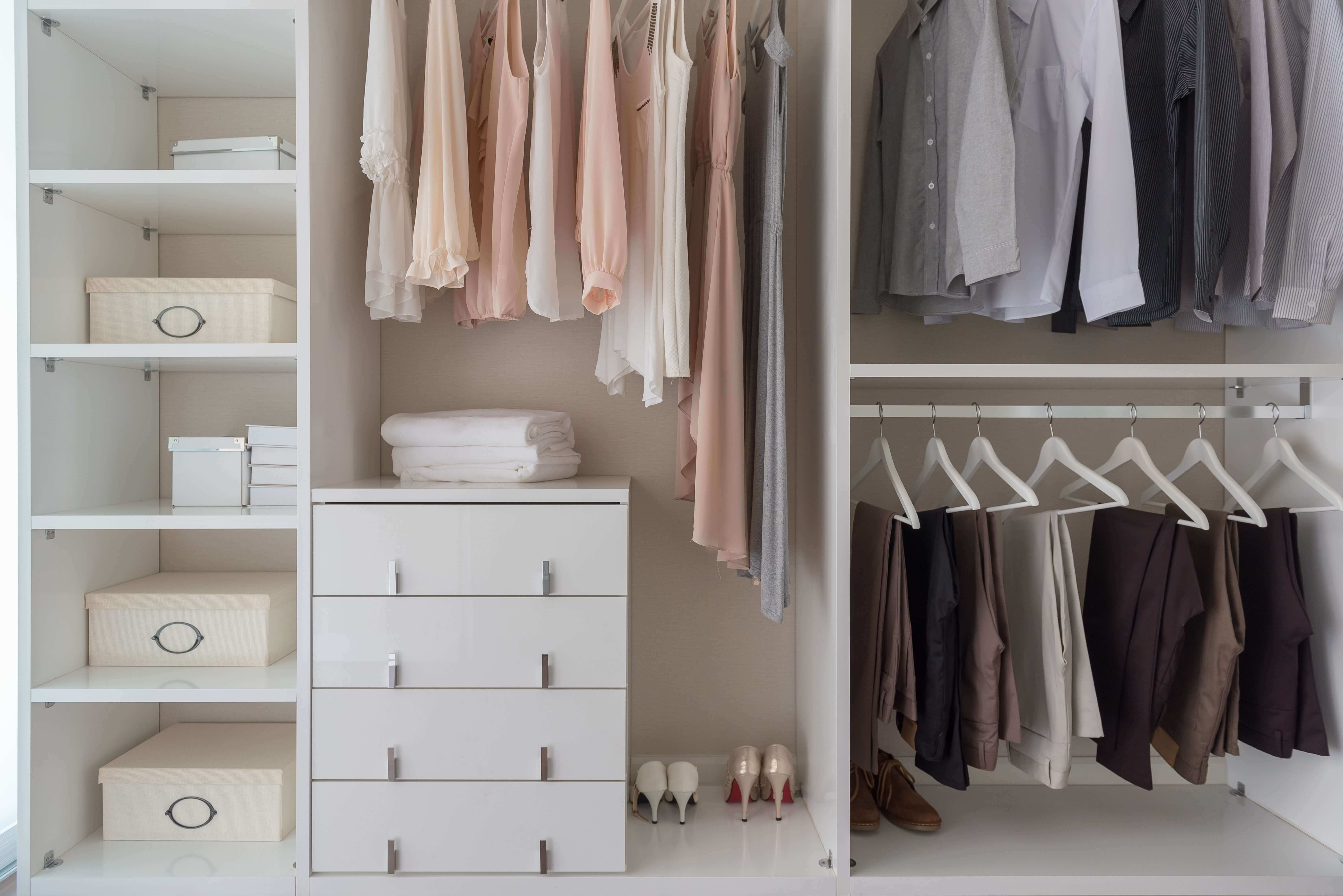 Top 5 Key Concepts in the Philosophy Behind Minimalist Fashion Wardrobes